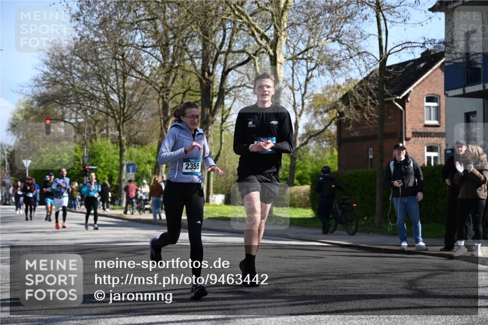 12.04.2026 - 45. Internationalen Wilhelmsburger Insellauf J. Mangold http://msf.ph/oto/9463442 12.04.2026 10:52:47 Ziel 3577, 2625, 4008, 3237, 5727, 2746, 2355, 5491, 3576, 4457, 2978, 2978, 2004, 2162, 4943, 4801, 4802, 5544, 4499, 4277, 2600, 5490, 5576 meine-sportfotos.de