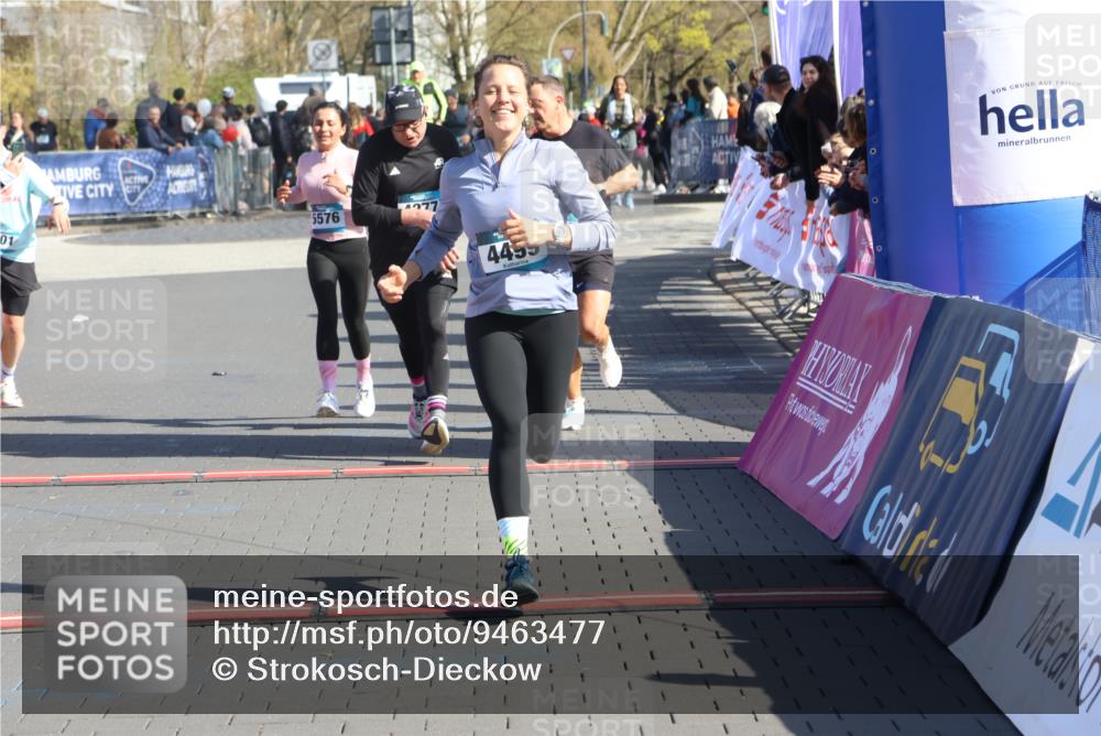 12.04.2026 - 45. Internationalen Wilhelmsburger Insellauf Strokosch-Dieckow http://msf.ph/oto/9463477 12.04.2026 10:53:44 Ziel 5544, 4499, 4277, 2600, 5490, 5576 meine-sportfotos.de