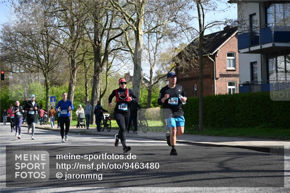 12.04.2026 - 45. Internationalen Wilhelmsburger Insellauf J. Mangold http://msf.ph/oto/9463480 12.04.2026 10:52:54 Ziel 2746, 2355, 5491, 3576, 4457, 2978, 2004, 2162, 4943, 4801, 4802, 5544, 4499, 4277, 2600, 5490, 5576, 5576, 5614, 4750, 2593, 2834 meine-sportfotos.de