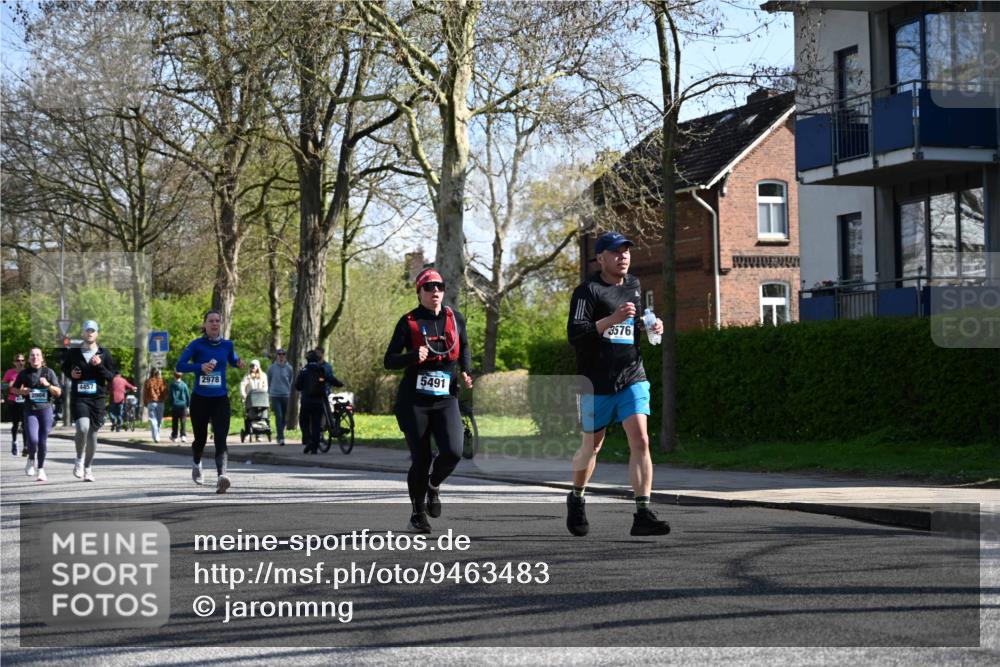 12.04.2026 - 45. Internationalen Wilhelmsburger Insellauf J. Mangold http://msf.ph/oto/9463483 12.04.2026 10:52:54 Ziel 2746, 2355, 5491, 3576, 4457, 2978, 2004, 2162, 4943, 4801, 4802, 5544, 4499, 4277, 2600, 5490, 5576, 5576, 5614, 4750, 2593, 2834 meine-sportfotos.de