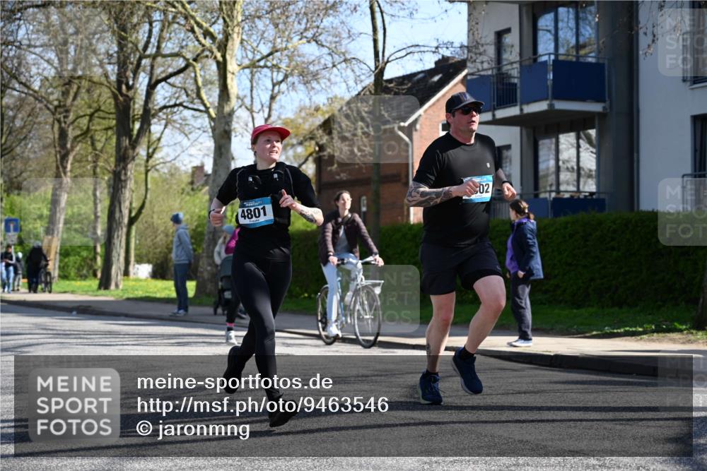 12.04.2026 - 45. Internationalen Wilhelmsburger Insellauf J. Mangold http://msf.ph/oto/9463546 12.04.2026 10:53:10 Ziel 4457, 2978, 2004, 2162, 4943, 4801, 4802, 5544, 4499, 4277, 2600, 5490, 5576, 5614, 4750, 2593, 2834, 2554, 5617, 5650, 4338 meine-sportfotos.de