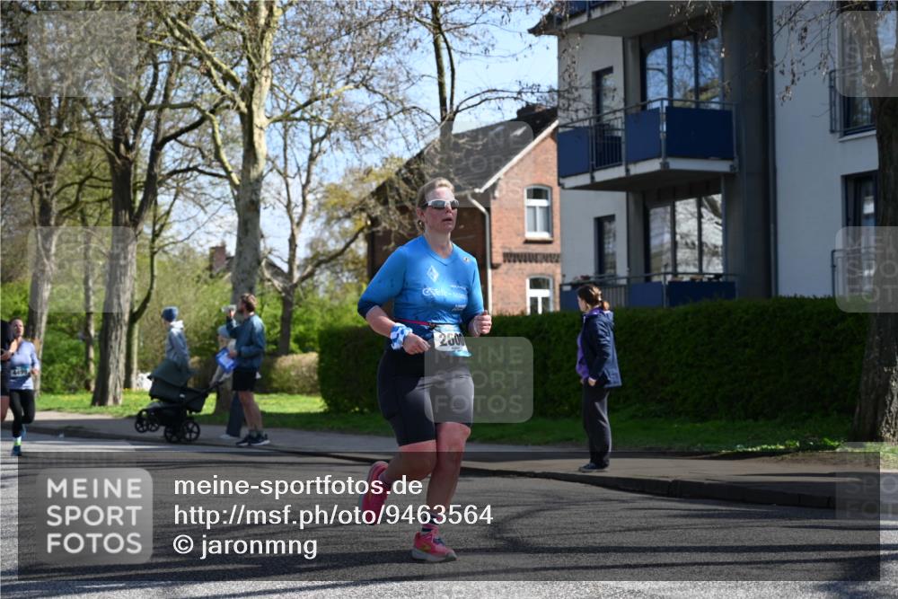 12.04.2026 - 45. Internationalen Wilhelmsburger Insellauf J. Mangold http://msf.ph/oto/9463564 12.04.2026 10:53:15 Ziel 2162, 4943, 4801, 4802, 5544, 4499, 4277, 2600, 5490, 5576, 5614, 4750, 2593, 2834, 2554, 5617, 5650, 5650, 4338, 5406 meine-sportfotos.de