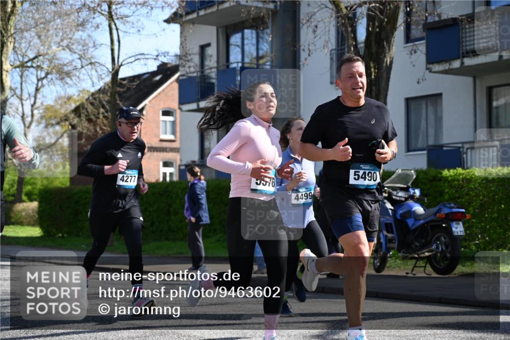 12.04.2026 - 45. Internationalen Wilhelmsburger Insellauf J. Mangold http://msf.ph/oto/9463602 12.04.2026 10:53:19 Ziel 2162, 4943, 4801, 4802, 5544, 4499, 4277, 2600, 5490, 5576, 5614, 4750, 2593, 2834, 2554, 5617, 5650, 4338, 5406, 2368, 5347, 3399 meine-sportfotos.de