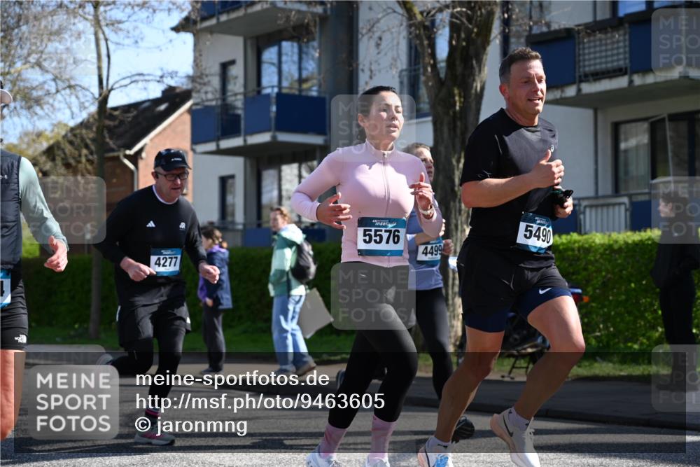 12.04.2026 - 45. Internationalen Wilhelmsburger Insellauf J. Mangold http://msf.ph/oto/9463605 12.04.2026 10:53:19 Ziel 2162, 4943, 4801, 4802, 5544, 4499, 4277, 2600, 5490, 5576, 5614, 4750, 2593, 2834, 2554, 5617, 5650, 4338, 5406, 2368, 5347, 3399 meine-sportfotos.de