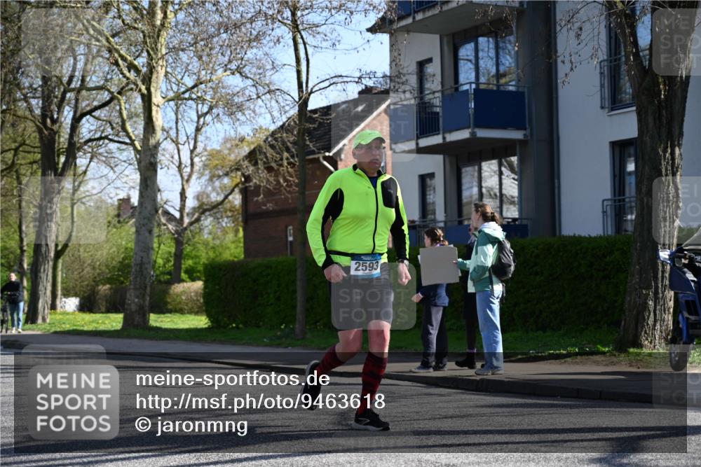 12.04.2026 - 45. Internationalen Wilhelmsburger Insellauf J. Mangold http://msf.ph/oto/9463618 12.04.2026 10:53:22 Ziel 4943, 4801, 4802, 5544, 4499, 4277, 2600, 5490, 5576, 5614, 4750, 2593, 2834, 2554, 5617, 5650, 4338, 5406, 2368, 5347, 3399, 2606 meine-sportfotos.de