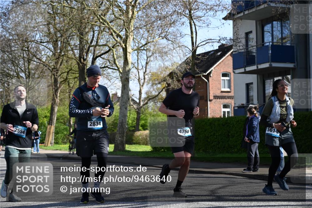 12.04.2026 - 45. Internationalen Wilhelmsburger Insellauf J. Mangold http://msf.ph/oto/9463640 12.04.2026 10:53:26 Ziel 4499, 4277, 2600, 5490, 5576, 5614, 4750, 2593, 2834, 2554, 5617, 5650, 4338, 5406, 2368, 5347, 3399, 2606, 3918, 5740 meine-sportfotos.de