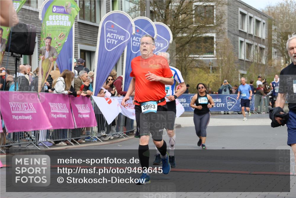 12.04.2026 - 45. Internationalen Wilhelmsburger Insellauf Strokosch-Dieckow http://msf.ph/oto/9463645 12.04.2026 13:16:30 Ziel 2681, 5839, 5582, 5666, 3993, 5517 meine-sportfotos.de