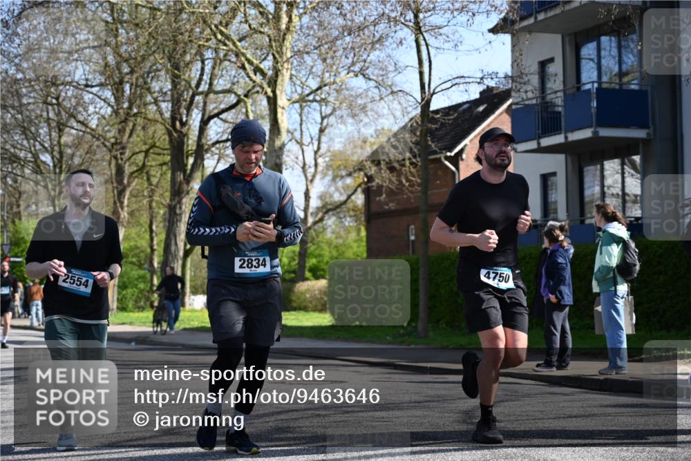 12.04.2026 - 45. Internationalen Wilhelmsburger Insellauf J. Mangold http://msf.ph/oto/9463646 12.04.2026 10:53:26 Ziel 4499, 4277, 2600, 5490, 5576, 5614, 4750, 2593, 2834, 2554, 5617, 5650, 4338, 5406, 2368, 5347, 3399, 2606, 3918, 5740 meine-sportfotos.de