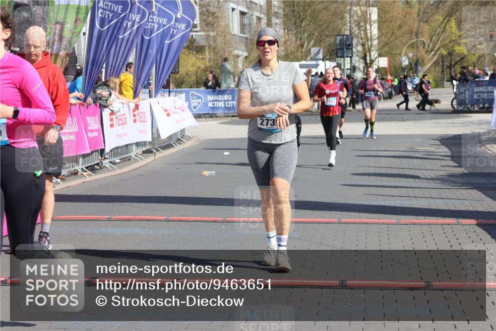 12.04.2026 - 45. Internationalen Wilhelmsburger Insellauf Strokosch-Dieckow http://msf.ph/oto/9463651 12.04.2026 11:13:01 Ziel 2435, 3517, 2739 meine-sportfotos.de
