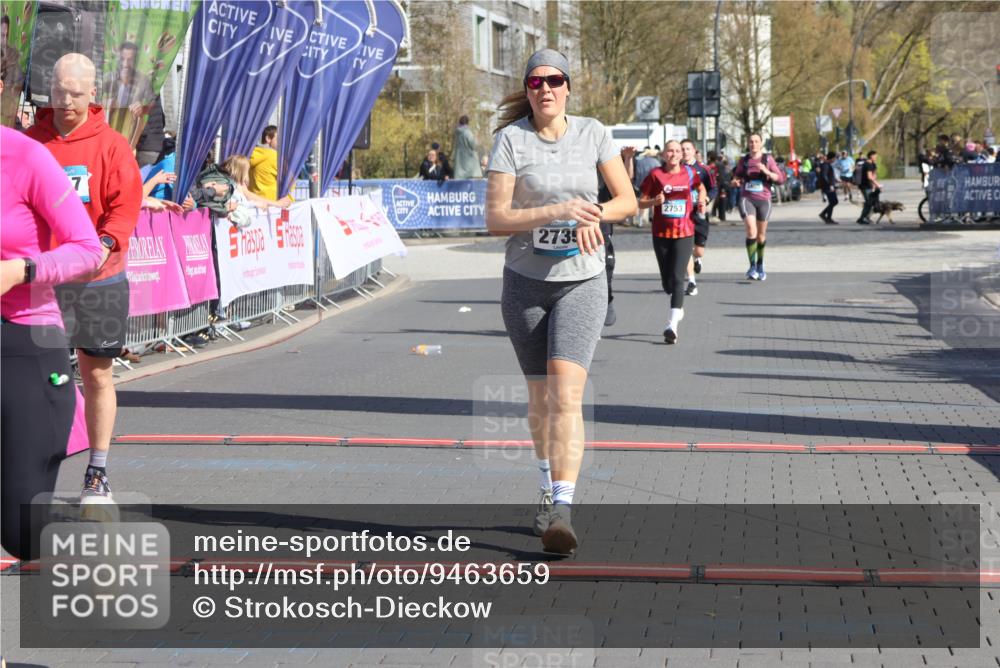 12.04.2026 - 45. Internationalen Wilhelmsburger Insellauf Strokosch-Dieckow http://msf.ph/oto/9463659 12.04.2026 11:13:01 Ziel 2435, 3517, 2739 meine-sportfotos.de