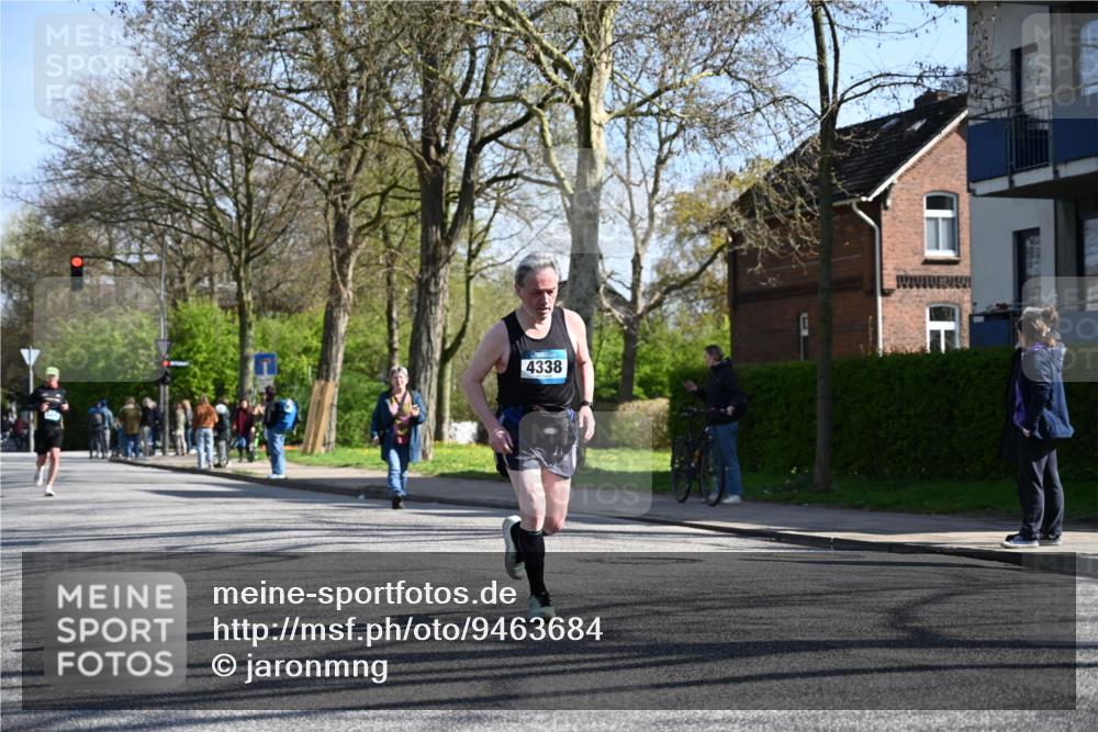 12.04.2026 - 45. Internationalen Wilhelmsburger Insellauf J. Mangold http://msf.ph/oto/9463684 12.04.2026 10:53:38 Ziel 5614, 4750, 2593, 2834, 2554, 5617, 5650, 4338, 5406, 2368, 5347, 3399, 2606, 3918, 5740, 3918, 5740, 2958, 2957, 2895, 3724, 2399 meine-sportfotos.de