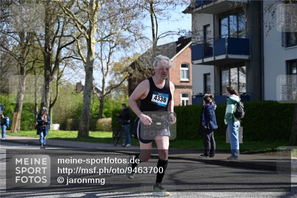 12.04.2026 - 45. Internationalen Wilhelmsburger Insellauf J. Mangold http://msf.ph/oto/9463700 12.04.2026 10:53:39 Ziel 5614, 4750, 2593, 2834, 2554, 5617, 5650, 4338, 5406, 2368, 5347, 3399, 2606, 3918, 5740, 2958, 2957, 2895, 2958, 2957, 2895, 3724, 2399, 3580, 3596, 4131 meine-sportfotos.de
