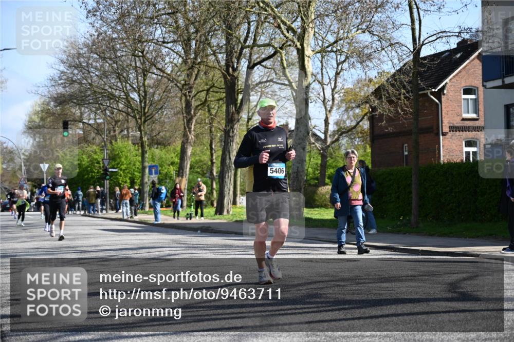 12.04.2026 - 45. Internationalen Wilhelmsburger Insellauf J. Mangold http://msf.ph/oto/9463711 12.04.2026 10:53:44 Ziel 2554, 5617, 5650, 4338, 5406, 2368, 5347, 3399, 2606, 3918, 5740, 2958, 2957, 2895, 3724, 3724, 2399, 3580, 3596, 4131 meine-sportfotos.de