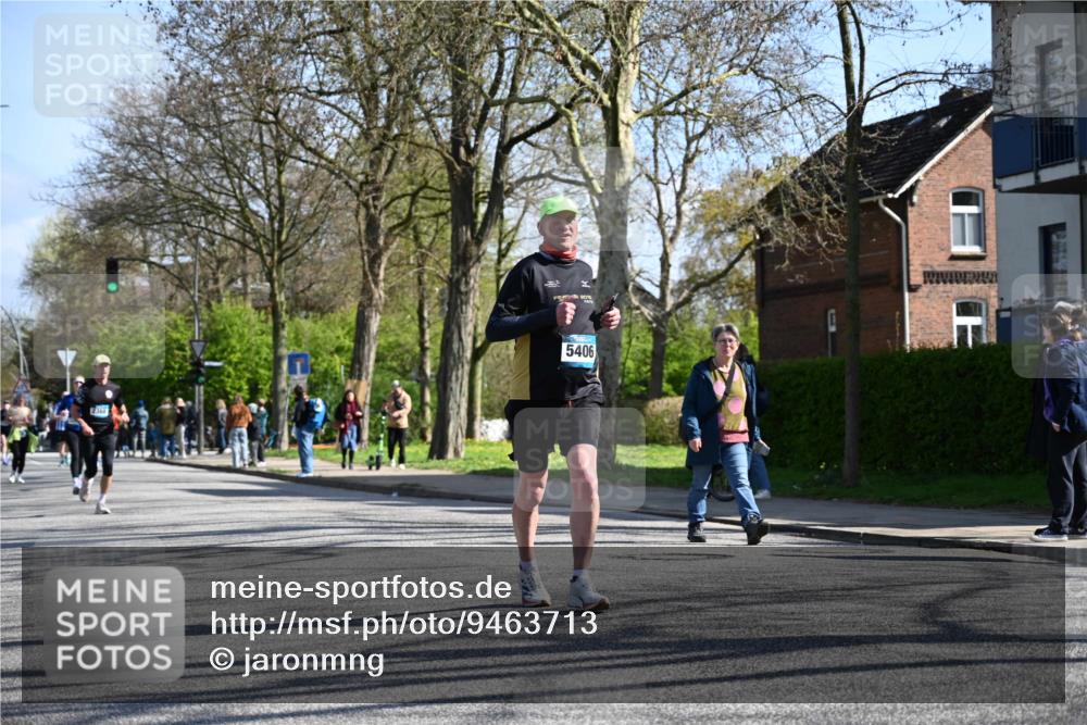 12.04.2026 - 45. Internationalen Wilhelmsburger Insellauf J. Mangold http://msf.ph/oto/9463713 12.04.2026 10:53:44 Ziel 2554, 5617, 5650, 4338, 5406, 2368, 5347, 3399, 2606, 3918, 5740, 2958, 2957, 2895, 3724, 3724, 2399, 3580, 3596, 4131 meine-sportfotos.de