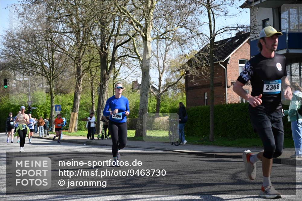 12.04.2026 - 45. Internationalen Wilhelmsburger Insellauf J. Mangold http://msf.ph/oto/9463730 12.04.2026 10:53:51 Ziel 5650, 4338, 5406, 2368, 5347, 3399, 2606, 3918, 5740, 2958, 2957, 2895, 2958, 2957, 2895, 3724, 2399, 3580, 3596, 4131, 3580, 3596, 4131, 2569, 4389, 4390 meine-sportfotos.de