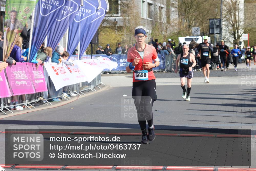 12.04.2026 - 45. Internationalen Wilhelmsburger Insellauf Strokosch-Dieckow http://msf.ph/oto/9463737 12.04.2026 10:54:06 Ziel 5650 meine-sportfotos.de