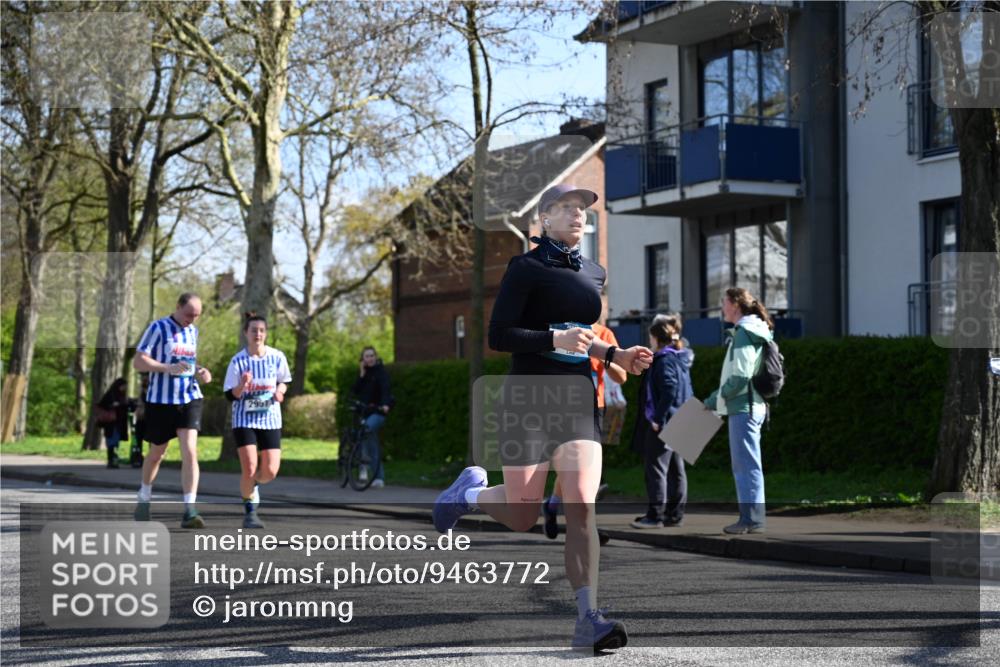 12.04.2026 - 45. Internationalen Wilhelmsburger Insellauf J. Mangold http://msf.ph/oto/9463772 12.04.2026 10:53:58 Ziel 5406, 2368, 5347, 3399, 2606, 3918, 5740, 2958, 2957, 2895, 3724, 2399, 3580, 3596, 4131, 2569, 4389, 4390, 2701 meine-sportfotos.de