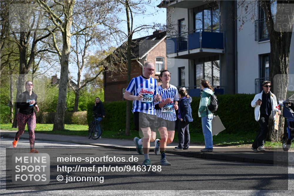 12.04.2026 - 45. Internationalen Wilhelmsburger Insellauf J. Mangold http://msf.ph/oto/9463788 12.04.2026 10:54:00 Ziel 5406, 2368, 5347, 3399, 2606, 3918, 5740, 2958, 2957, 2895, 3724, 2399, 3580, 3596, 4131, 2569, 4389, 4390, 2701 meine-sportfotos.de