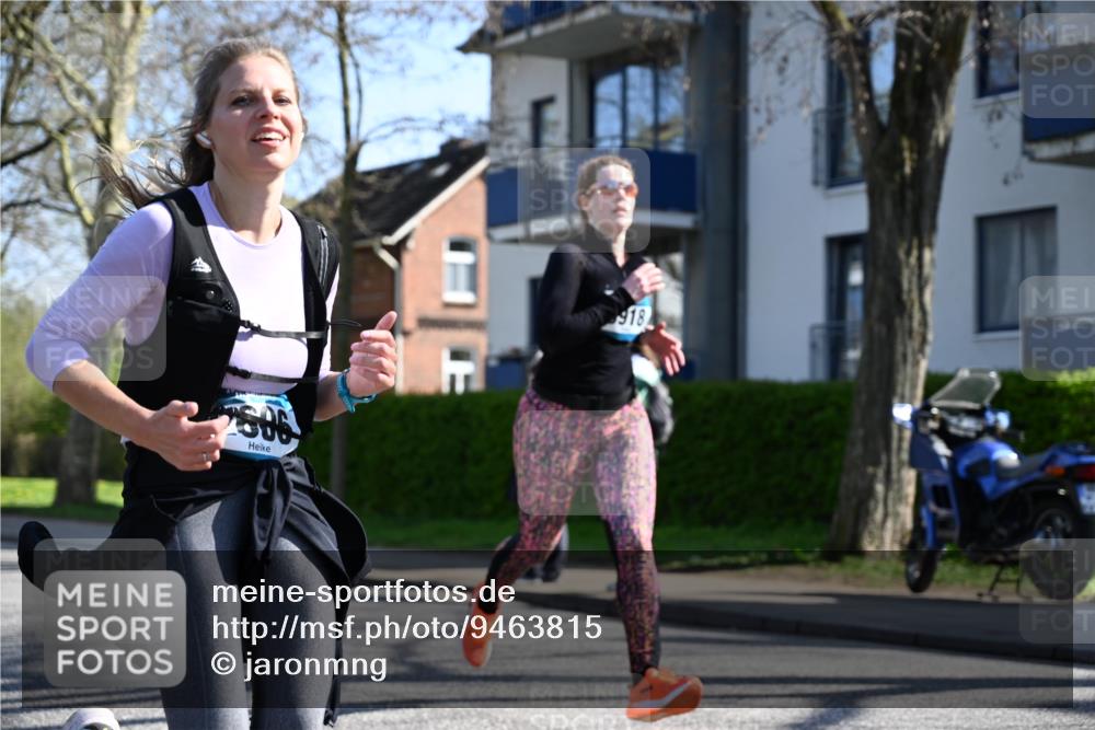 12.04.2026 - 45. Internationalen Wilhelmsburger Insellauf J. Mangold http://msf.ph/oto/9463815 12.04.2026 10:54:02 Ziel 2368, 5347, 3399, 2606, 3918, 5740, 2958, 2957, 2895, 3724, 2399, 3580, 3596, 4131, 2569, 4389, 2569, 4389, 4390, 2701, 4687 meine-sportfotos.de
