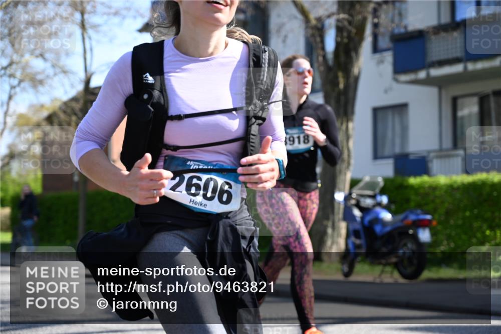 12.04.2026 - 45. Internationalen Wilhelmsburger Insellauf J. Mangold http://msf.ph/oto/9463821 12.04.2026 10:54:02 Ziel 2368, 5347, 3399, 2606, 3918, 5740, 2958, 2957, 2895, 3724, 2399, 3580, 3596, 4131, 2569, 4389, 2569, 4389, 4390, 2701, 4687 meine-sportfotos.de