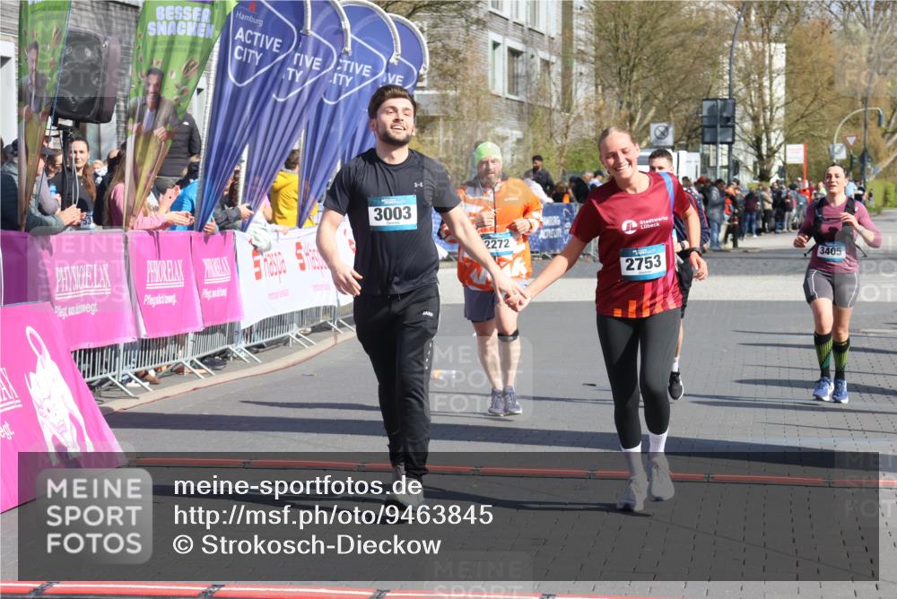 12.04.2026 - 45. Internationalen Wilhelmsburger Insellauf Strokosch-Dieckow http://msf.ph/oto/9463845 12.04.2026 11:13:05 Ziel 2739, 3003, 2753, 2272, 3718, 3405 meine-sportfotos.de