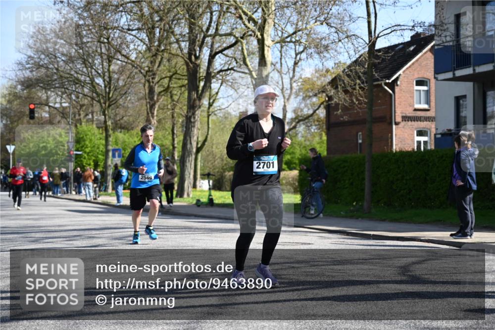 12.04.2026 - 45. Internationalen Wilhelmsburger Insellauf J. Mangold http://msf.ph/oto/9463890 12.04.2026 10:54:25 Ziel 3580, 3596, 4131, 2569, 4389, 4390, 2701, 4687, 3818, 4711, 2088, 5660, 5317, 2821, 2855, 4585, 2324 meine-sportfotos.de