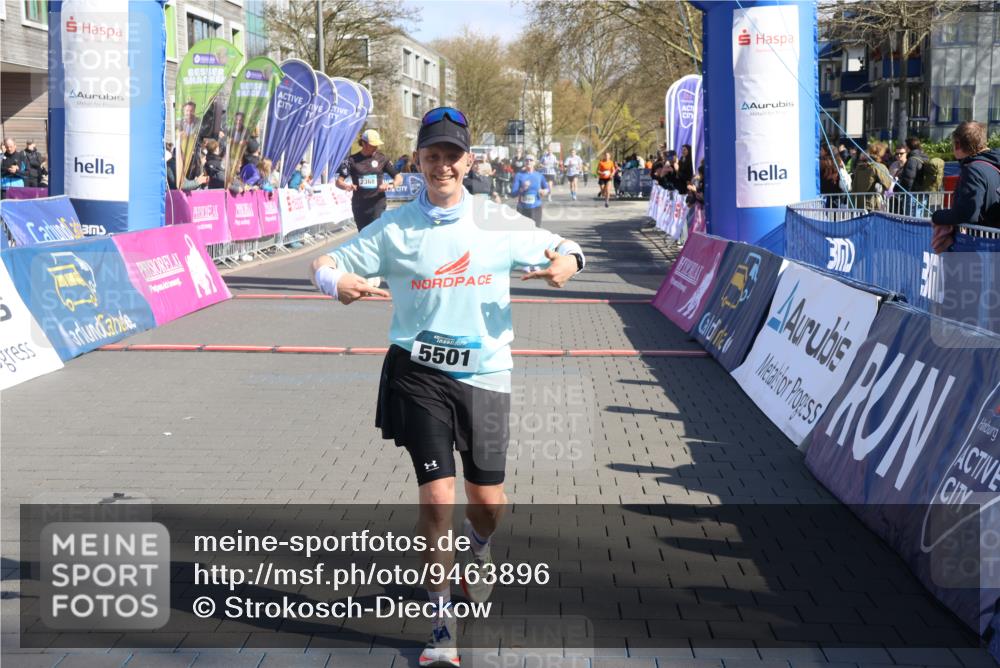 12.04.2026 - 45. Internationalen Wilhelmsburger Insellauf Strokosch-Dieckow http://msf.ph/oto/9463896 12.04.2026 10:54:20 Ziel 2368, 5347, 3399 meine-sportfotos.de