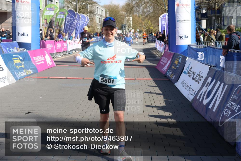 12.04.2026 - 45. Internationalen Wilhelmsburger Insellauf Strokosch-Dieckow http://msf.ph/oto/9463907 12.04.2026 10:54:20 Ziel 2368, 5347, 3399 meine-sportfotos.de