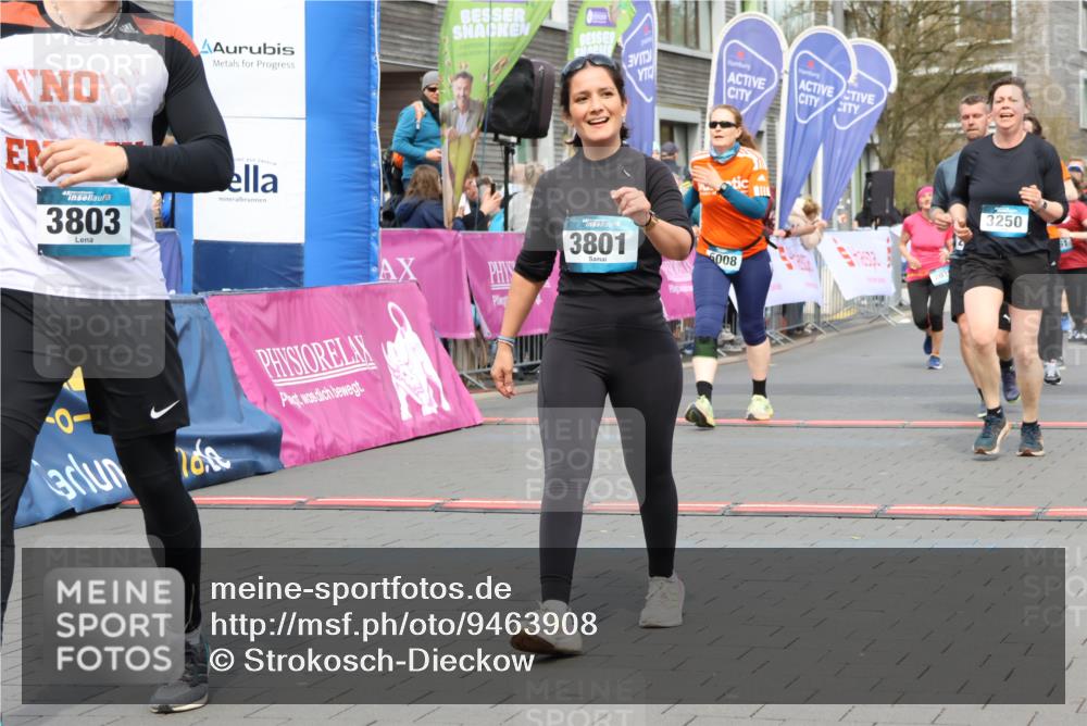 12.04.2026 - 45. Internationalen Wilhelmsburger Insellauf Strokosch-Dieckow http://msf.ph/oto/9463908 12.04.2026 13:16:14 Ziel 3803, 3801, 3250, 5008, 2853, 3280, 3244, 5292, 4861, 2032, 4731, 2884, 3850 meine-sportfotos.de