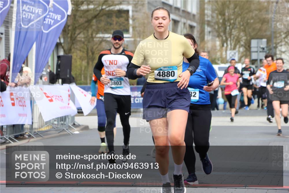 12.04.2026 - 45. Internationalen Wilhelmsburger Insellauf Strokosch-Dieckow http://msf.ph/oto/9463913 12.04.2026 13:16:08 Ziel 5675, 4616, 4880, 2832, 3803, 3801 meine-sportfotos.de