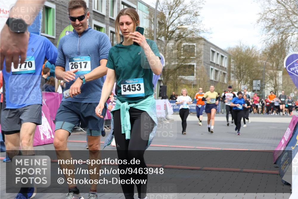 12.04.2026 - 45. Internationalen Wilhelmsburger Insellauf Strokosch-Dieckow http://msf.ph/oto/9463948 12.04.2026 13:16:04 Ziel 3770, 2617, 5453, 4942, 4964, 5675, 4616, 4880 meine-sportfotos.de