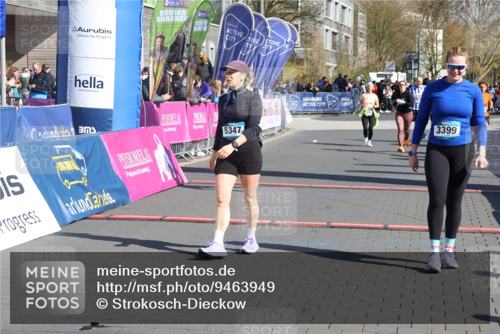 12.04.2026 - 45. Internationalen Wilhelmsburger Insellauf Strokosch-Dieckow http://msf.ph/oto/9463949 12.04.2026 10:54:25 Ziel 2368, 5347, 3399, 2606 meine-sportfotos.de