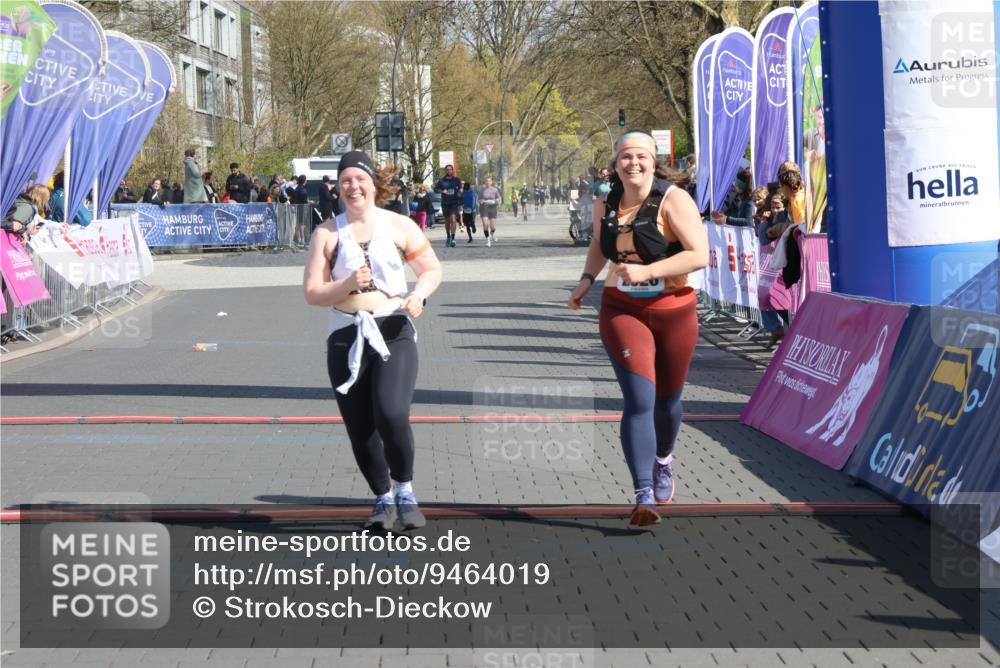 12.04.2026 - 45. Internationalen Wilhelmsburger Insellauf Strokosch-Dieckow http://msf.ph/oto/9464019 12.04.2026 11:14:07 Ziel 2527, 2526 meine-sportfotos.de