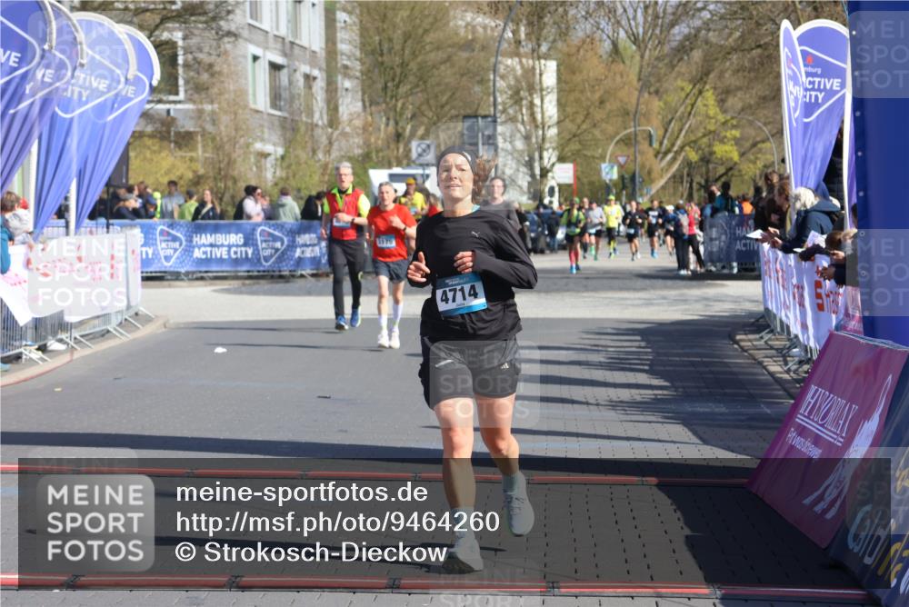 12.04.2026 - 45. Internationalen Wilhelmsburger Insellauf Strokosch-Dieckow http://msf.ph/oto/9464260 12.04.2026 10:55:59 Ziel 4714 meine-sportfotos.de