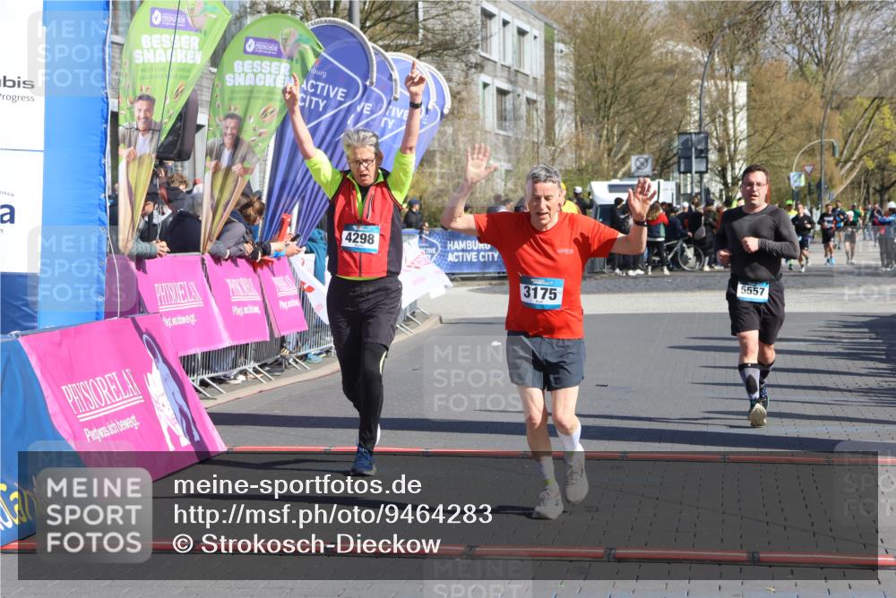 12.04.2026 - 45. Internationalen Wilhelmsburger Insellauf Strokosch-Dieckow http://msf.ph/oto/9464283 12.04.2026 10:56:05 Ziel 3175, 4298, 5557 meine-sportfotos.de