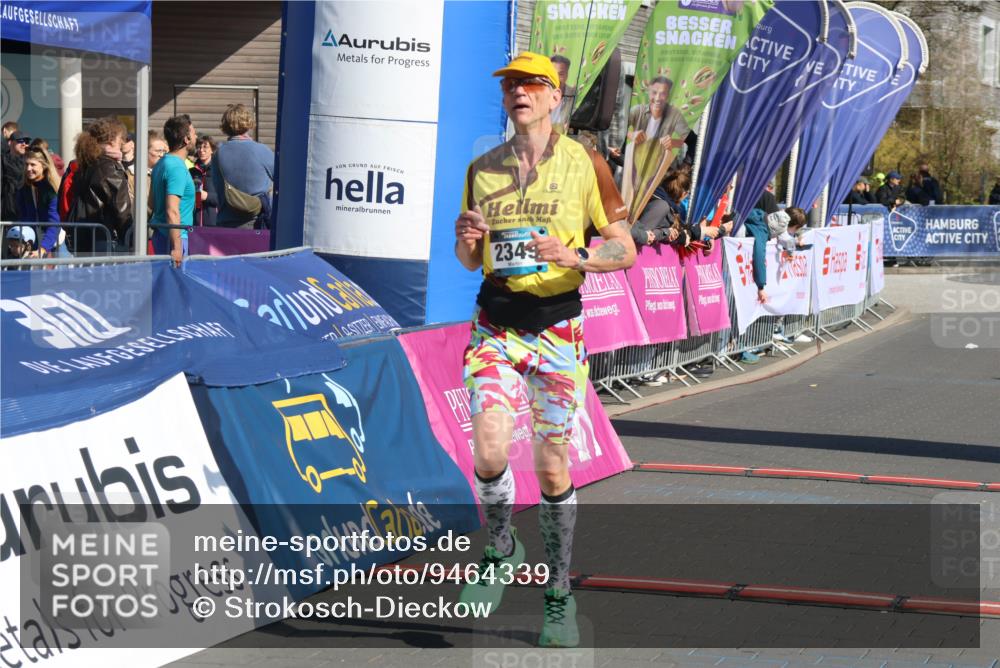 12.04.2026 - 45. Internationalen Wilhelmsburger Insellauf Strokosch-Dieckow http://msf.ph/oto/9464339 12.04.2026 10:56:13 Ziel 2349, 3118, 5822 meine-sportfotos.de