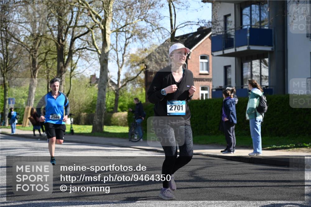 12.04.2026 - 45. Internationalen Wilhelmsburger Insellauf J. Mangold http://msf.ph/oto/9464350 12.04.2026 10:54:26 Ziel 3580, 3596, 4131, 2569, 4389, 4390, 2701, 4687, 4687, 3818, 4711, 2088, 5660, 5317, 2821, 2855, 4585, 2324, 4636, 5006 meine-sportfotos.de
