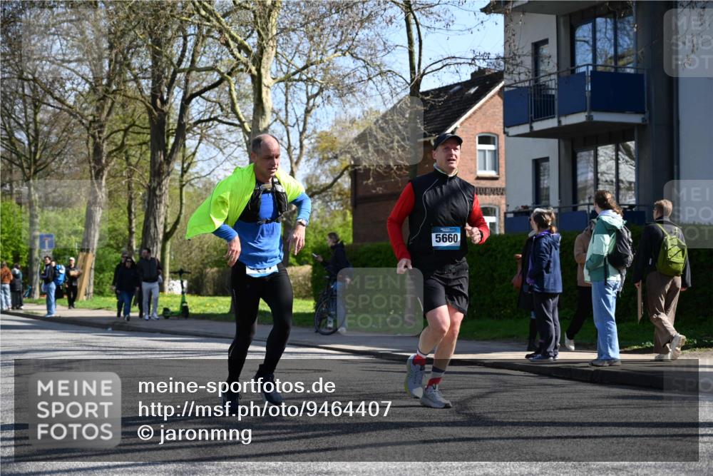 12.04.2026 - 45. Internationalen Wilhelmsburger Insellauf J. Mangold http://msf.ph/oto/9464407 12.04.2026 10:54:50 Ziel 4687, 3818, 4711, 2088, 5660, 5317, 2821, 2855, 4585, 2324, 4636, 5006, 4636, 5006, 5333, 4056, 5334, 4197, 5747, 5773, 5835, 5268, 4500 meine-sportfotos.de