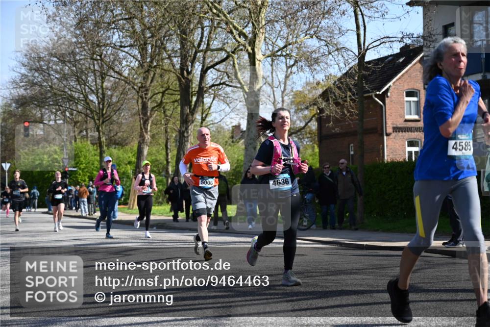 12.04.2026 - 45. Internationalen Wilhelmsburger Insellauf J. Mangold http://msf.ph/oto/9464463 12.04.2026 10:55:00 Ziel 2088, 5660, 5317, 2821, 2855, 4585, 2324, 4636, 5006, 5333, 4056, 5334, 4197, 5747, 5773, 5835, 5268, 4500, 4714 meine-sportfotos.de