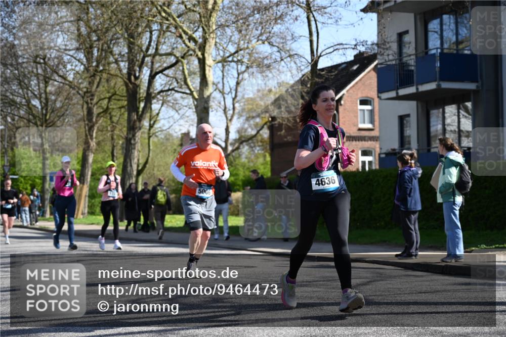 12.04.2026 - 45. Internationalen Wilhelmsburger Insellauf J. Mangold http://msf.ph/oto/9464473 12.04.2026 10:55:00 Ziel 2088, 5660, 5317, 2821, 2855, 4585, 2324, 4636, 5006, 5333, 4056, 5334, 4197, 5747, 5773, 5835, 5268, 4500, 4714 meine-sportfotos.de