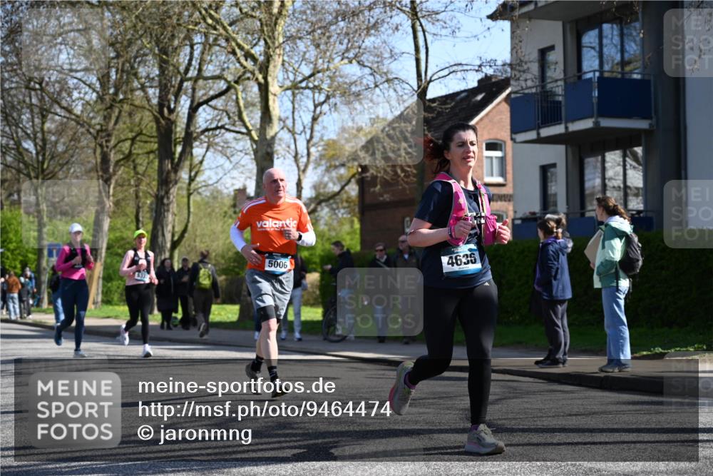 12.04.2026 - 45. Internationalen Wilhelmsburger Insellauf J. Mangold http://msf.ph/oto/9464474 12.04.2026 10:55:00 Ziel 2088, 5660, 5317, 2821, 2855, 4585, 2324, 4636, 5006, 5333, 4056, 5334, 4197, 5747, 5773, 5835, 5268, 4500, 4714 meine-sportfotos.de