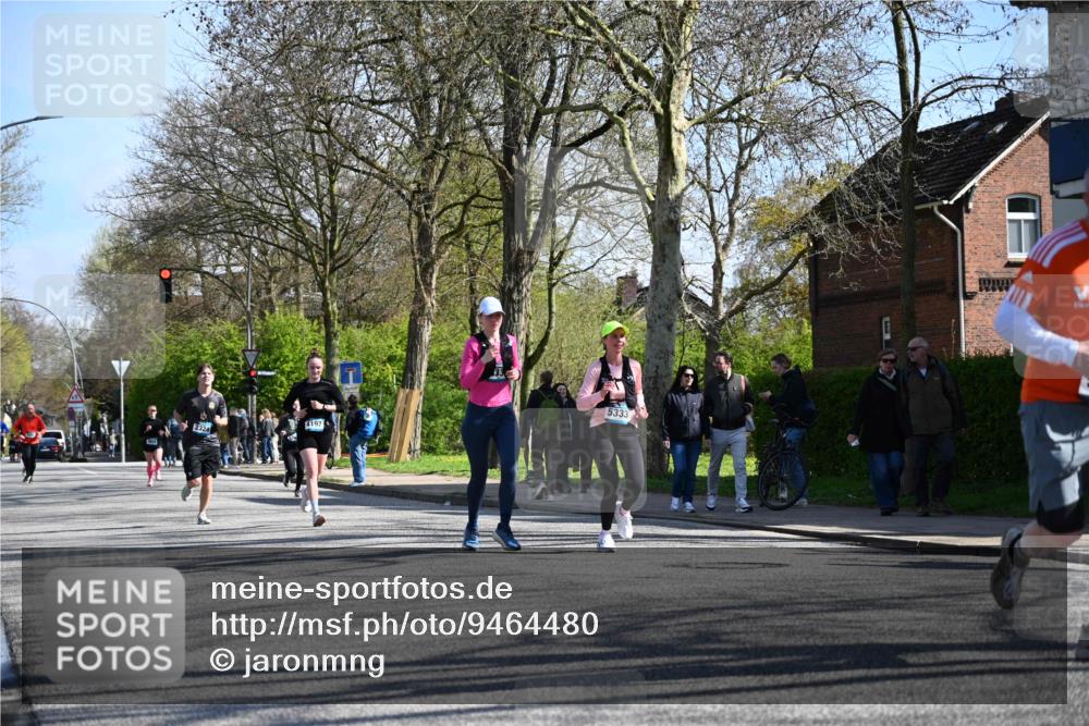 12.04.2026 - 45. Internationalen Wilhelmsburger Insellauf J. Mangold http://msf.ph/oto/9464480 12.04.2026 10:55:01 Ziel 5660, 5317, 2821, 2855, 4585, 2324, 4636, 5006, 5333, 4056, 5334, 4197, 5747, 5747, 5773, 5835, 5268, 4500, 4714, 3175 meine-sportfotos.de