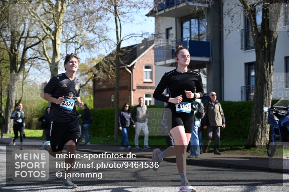 12.04.2026 - 45. Internationalen Wilhelmsburger Insellauf J. Mangold http://msf.ph/oto/9464536 12.04.2026 10:55:06 Ziel 2821, 2855, 4585, 2324, 4636, 5006, 5333, 4056, 5334, 4197, 5747, 5773, 5835, 5268, 4500, 5268, 4500, 4714, 3175, 4298, 5557 meine-sportfotos.de