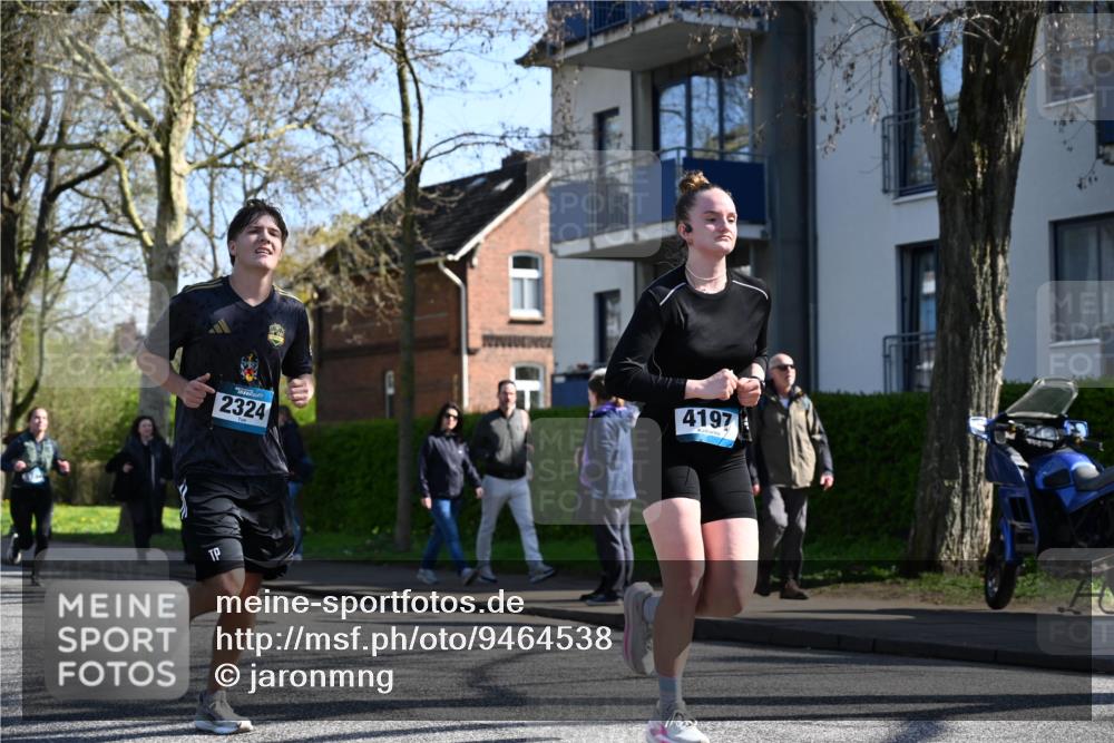 12.04.2026 - 45. Internationalen Wilhelmsburger Insellauf J. Mangold http://msf.ph/oto/9464538 12.04.2026 10:55:06 Ziel 2821, 2855, 4585, 2324, 4636, 5006, 5333, 4056, 5334, 4197, 5747, 5773, 5835, 5268, 4500, 5268, 4500, 4714, 3175, 4298, 5557 meine-sportfotos.de