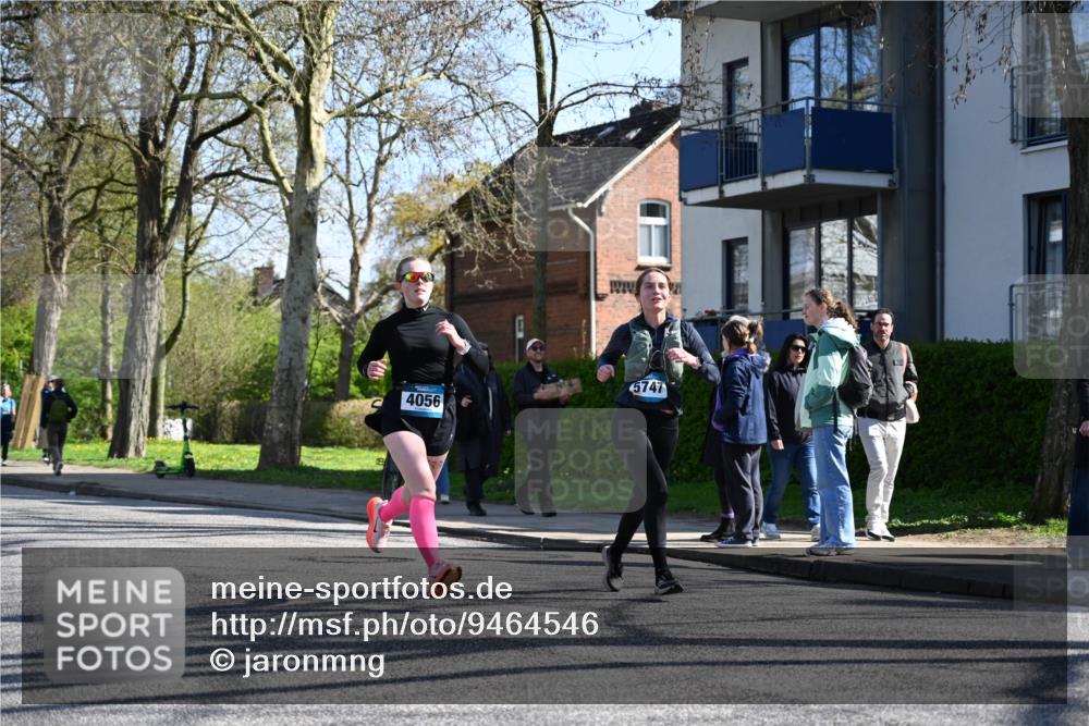 12.04.2026 - 45. Internationalen Wilhelmsburger Insellauf J. Mangold http://msf.ph/oto/9464546 12.04.2026 10:55:09 Ziel 2821, 2855, 4585, 2324, 4636, 5006, 5333, 4056, 5334, 4197, 5747, 5773, 5835, 5268, 4500, 4714, 3175, 4298, 5557, 2349 meine-sportfotos.de