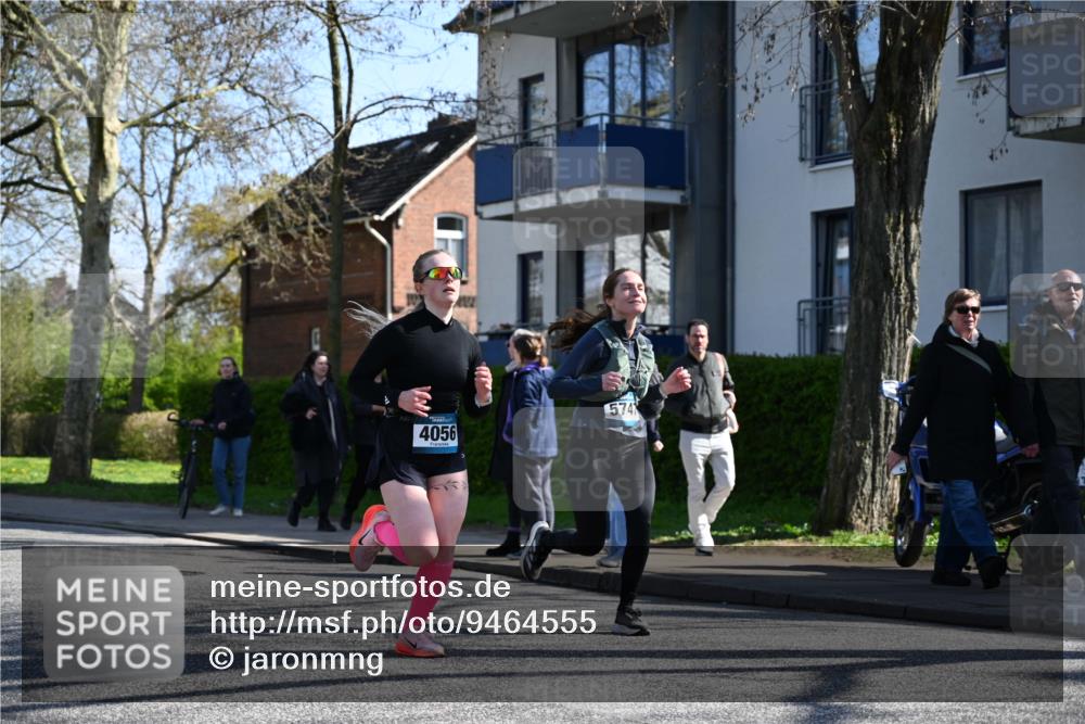 12.04.2026 - 45. Internationalen Wilhelmsburger Insellauf J. Mangold http://msf.ph/oto/9464555 12.04.2026 10:55:10 Ziel 2855, 4585, 2324, 4636, 5006, 5333, 4056, 5334, 4197, 5747, 5773, 5835, 5268, 4500, 4714, 3175, 4298, 5557, 2349 meine-sportfotos.de