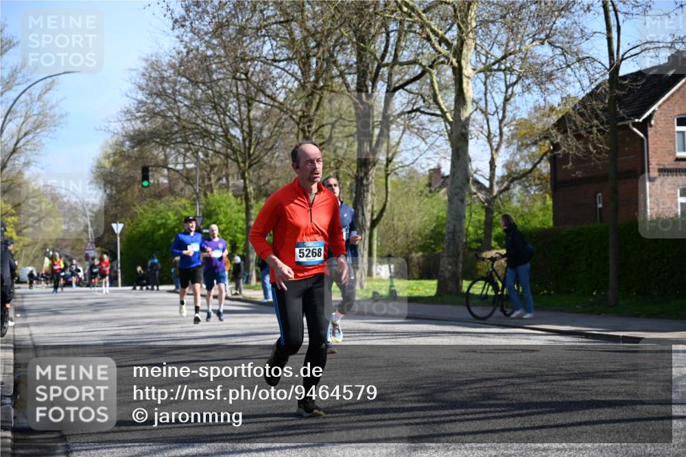 12.04.2026 - 45. Internationalen Wilhelmsburger Insellauf J. Mangold http://msf.ph/oto/9464579 12.04.2026 10:55:15 Ziel 4636, 5006, 5333, 4056, 5334, 4197, 5747, 5773, 5835, 5268, 4500, 4714, 3175, 4298, 5557, 5557, 2349, 3118, 5822 meine-sportfotos.de