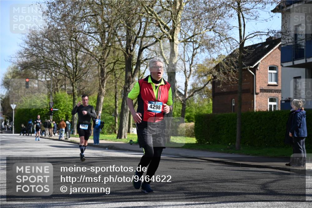 12.04.2026 - 45. Internationalen Wilhelmsburger Insellauf J. Mangold http://msf.ph/oto/9464622 12.04.2026 10:55:33 Ziel 4714, 3175, 4298, 5557, 2349, 3118, 5822, 3488, 2797, 2796, 2921, 2808, 3916, 4494, 5047, 4070, 5771 meine-sportfotos.de