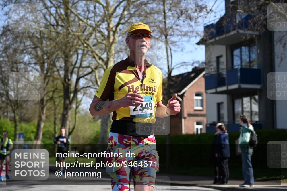12.04.2026 - 45. Internationalen Wilhelmsburger Insellauf J. Mangold http://msf.ph/oto/9464671 12.04.2026 10:55:43 Ziel 4714, 3175, 4298, 5557, 2349, 3118, 5822, 3488, 2797, 2796, 2921, 2808, 3916, 4494, 5047, 4070, 5771, 4549, 4717, 2055 meine-sportfotos.de
