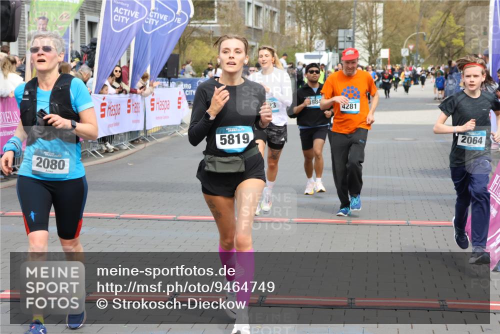 12.04.2026 - 45. Internationalen Wilhelmsburger Insellauf Strokosch-Dieckow http://msf.ph/oto/9464749 12.04.2026 13:13:56 Ziel 2080, 5819, 2064, 4923, 4281, 3984, 3810 meine-sportfotos.de